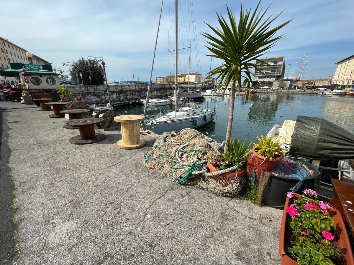 Kasia Porta Sul Mare Di Livorno Free Parking Exteriör bild