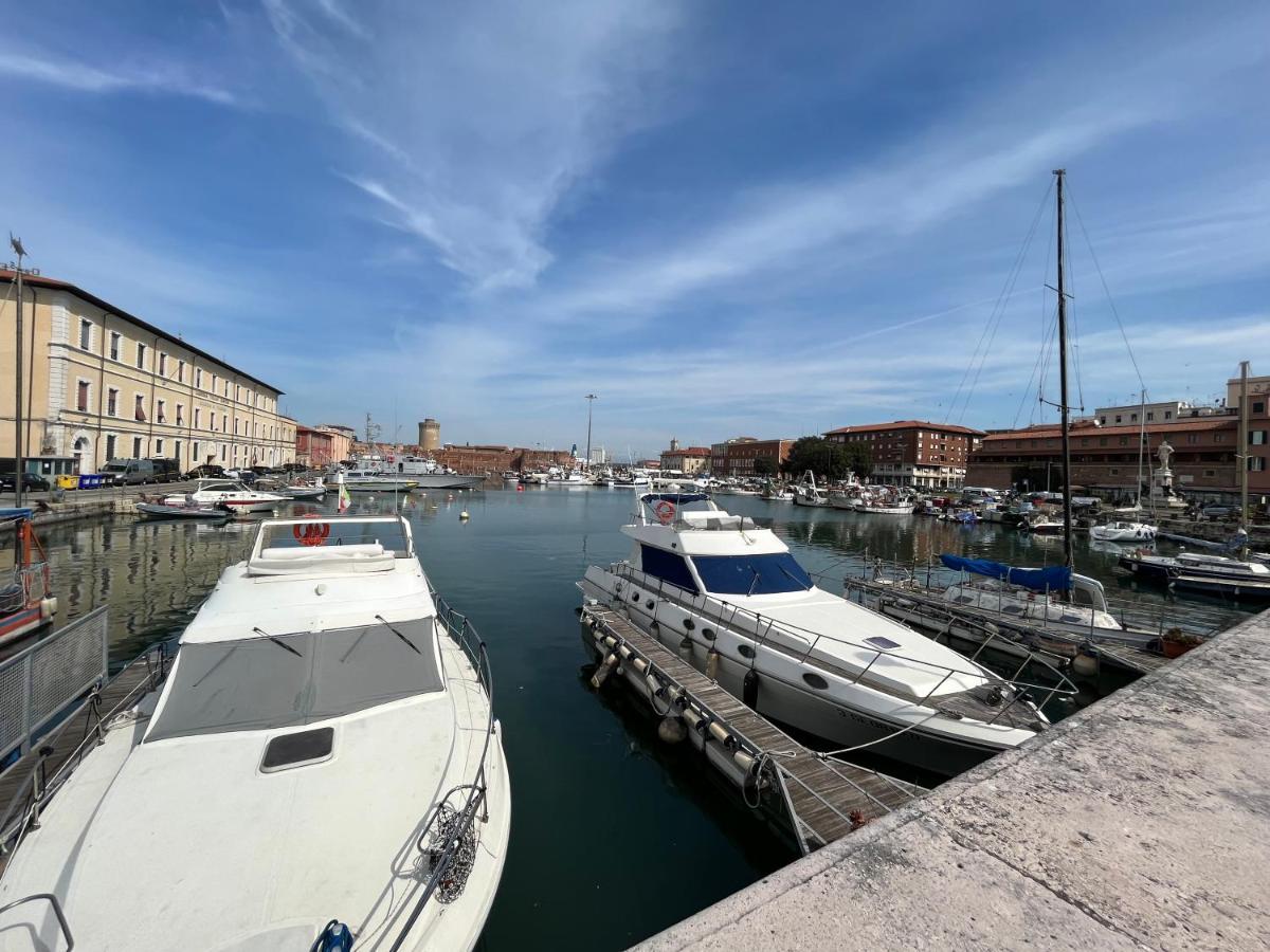 Kasia Porta Sul Mare Di Livorno Free Parking Exteriör bild