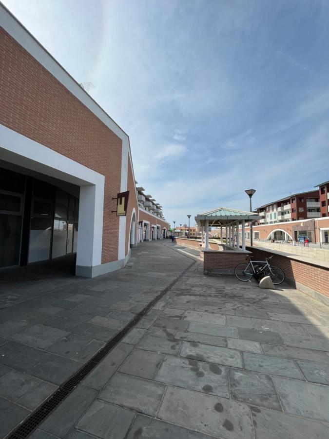 Kasia Porta Sul Mare Di Livorno Free Parking Exteriör bild