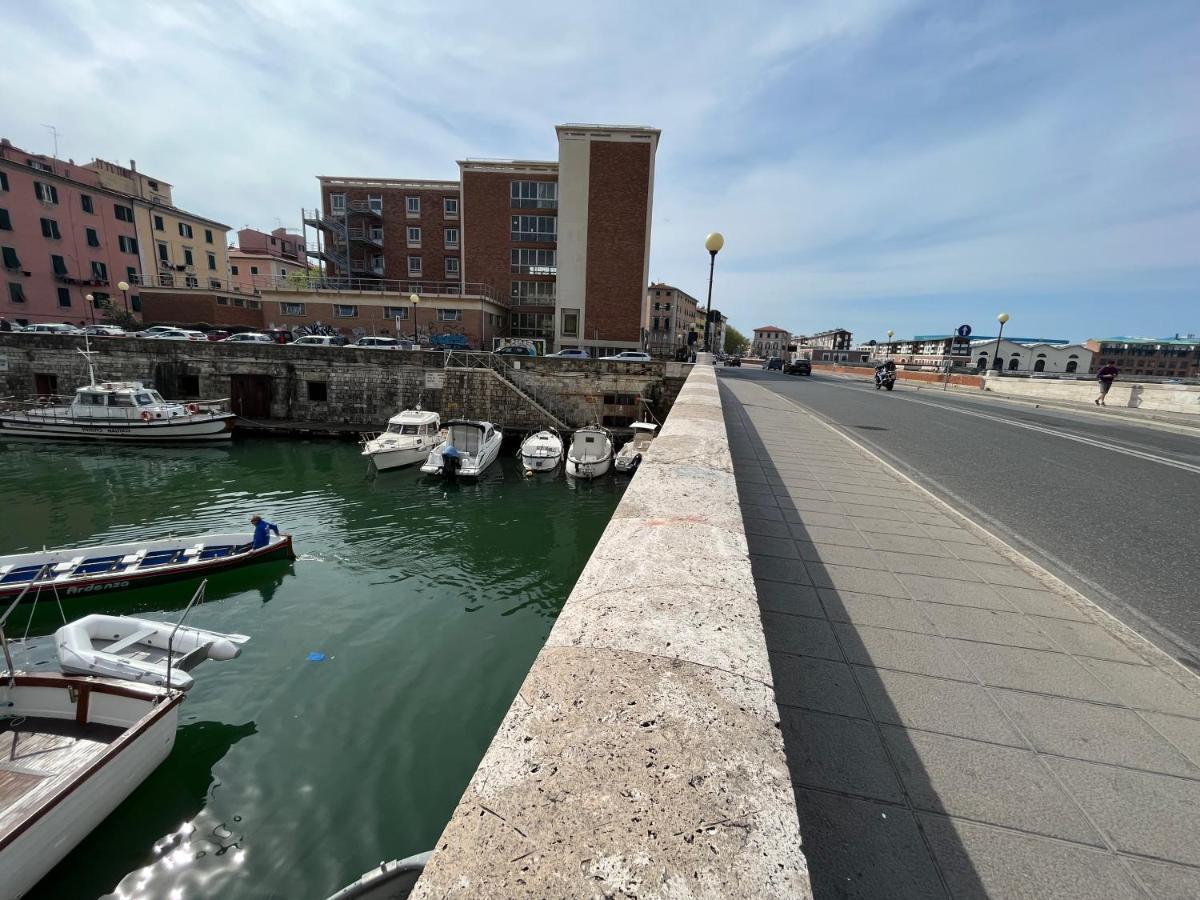 Kasia Porta Sul Mare Di Livorno Free Parking Exteriör bild